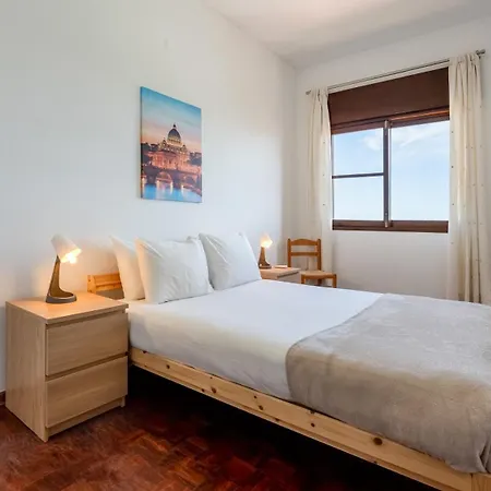 Cosy 3bdr Flat Near By Lovelystay Lägenhet Faro