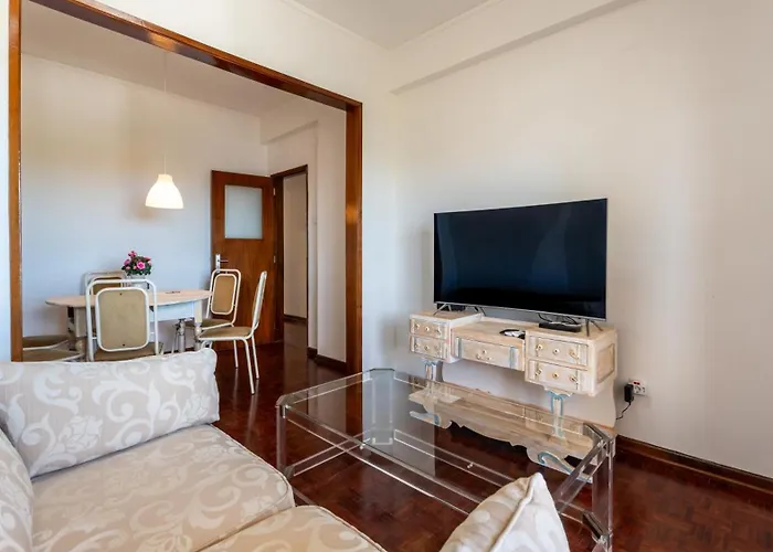 Cosy 3bdr Flat Near By Lovelystay Lägenhet *