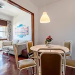 Cosy 3bdr Flat Near By Lovelystay * Faro