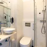 Cosy 3bdr Flat Near By Lovelystay Lejlighed